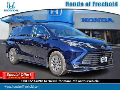 Used 2023 Toyota Sienna XLE