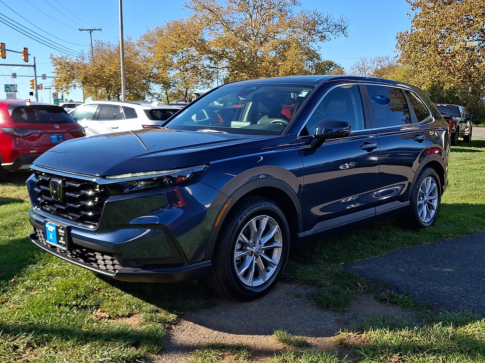 Used 2024 Honda CR-V EX image 3