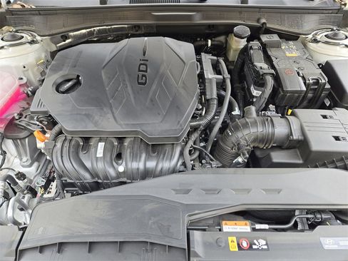 Used 2025 Hyundai Sonata SE image 21