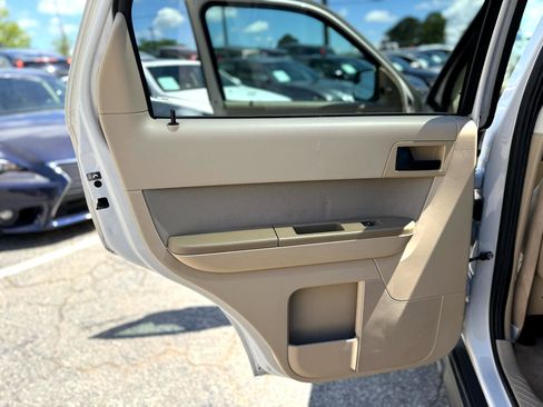 Used 2012 Ford Escape XLT image 22