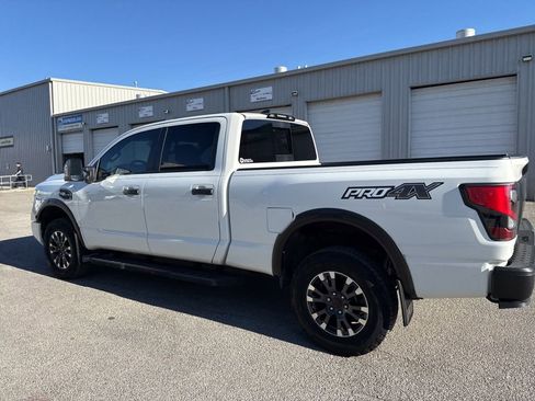 Used 2024 Nissan Titan PRO-4X w/ Pro-4x Convenience Package image 33