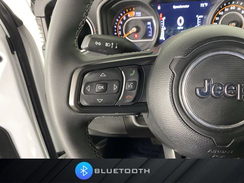 Used 2025 Jeep Wrangler Unlimited Rubicon w/ Safety Group image 24