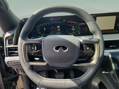 Certified 2026 INFINITI QX80 4WD w/ Sport Exterior Package image 9