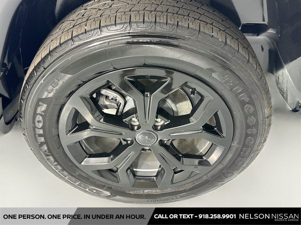 Used 2025 Jeep Compass Latitude w/ Convenience Group AWD/4WD image 29
