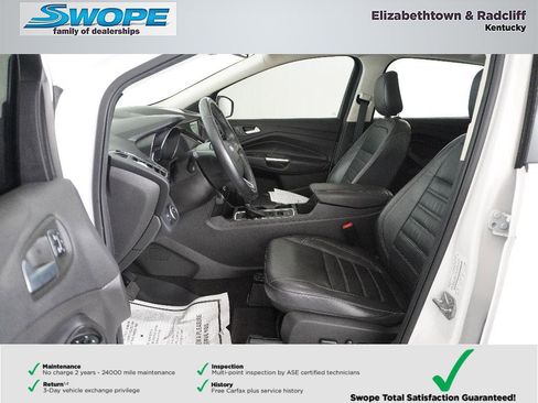 Used 2019 Ford Escape Titanium image 10