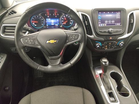 Used 2021 Chevrolet Equinox LT image 22