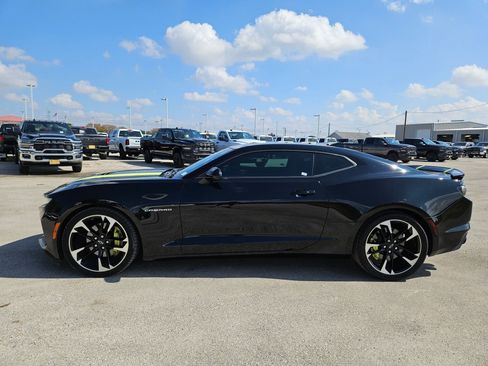 Used 2021 Chevrolet Camaro SS image 6