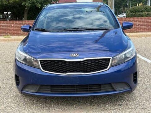 Used 2017 Kia Forte S image 7