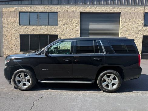 Used 2015 Chevrolet Tahoe LT RWD image 2