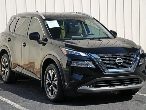 Used 2023 Nissan Rogue SV w/ SV Premium B Package FWD image 49
