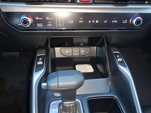 New 2026 Kia Sorento S FWD image 15