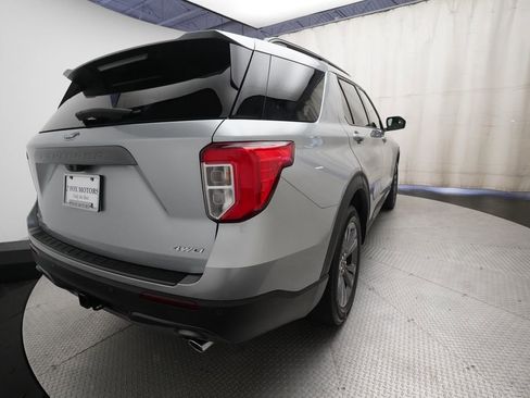 Used 2023 Ford Explorer XLT w/ Equipment Group 202A AWD/4WD image 13