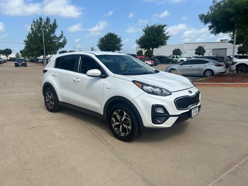 Used 2021 Kia Sportage LX AWD/4WD image 7