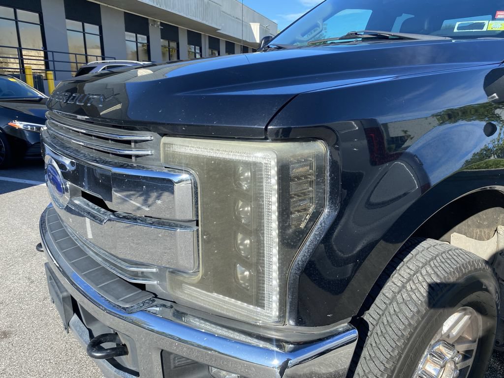 Used 2017 Ford F350 Lariat w/ Lariat Value Package AWD/4WD image 22