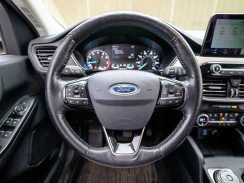 Used 2021 Ford Escape SE w/ Convenience Package image 13