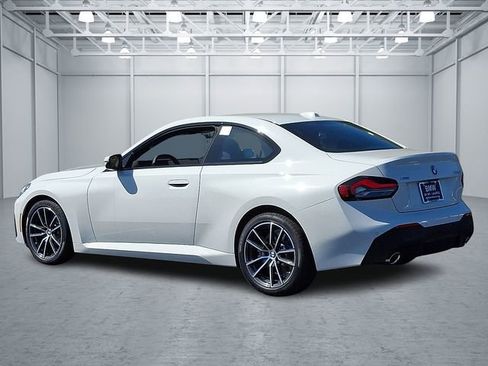 Certified 2025 BMW 230i xDrive Coupe w/ Convenience Package image 7