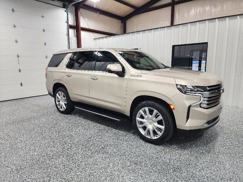 Used 2021 Chevrolet Tahoe High Country image 3