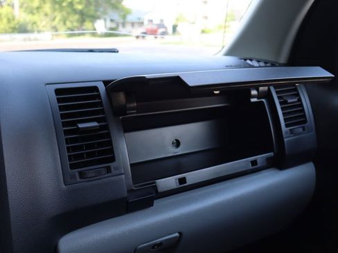 Used 2012 Toyota Tundra 4x4 Double Cab image 38