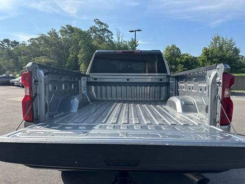Used 2024 Chevrolet Silverado 2500 Custom w/ Custom Convenience Package image 13