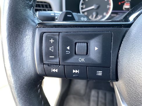 Used 2023 Nissan Rogue SL FWD image 28