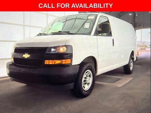 Used 2019 Chevrolet Express 2500 RWD image 1