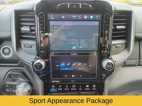 Used 2024 RAM 1500 Laramie AWD/4WD image 16
