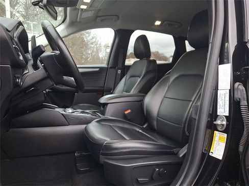 Used 2023 Ford Escape Platinum image 13