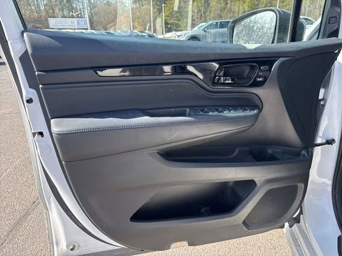 Used 2024 Honda Odyssey Touring image 13