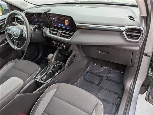 Used 2024 Chevrolet TrailBlazer LT FWD image 20
