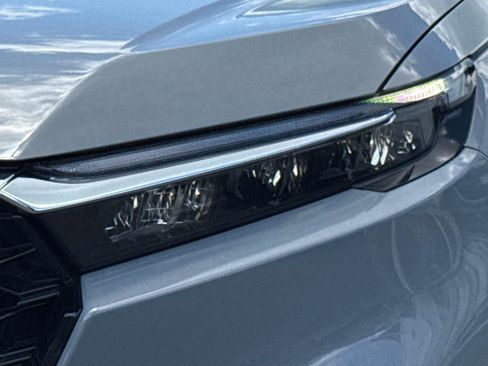 Used 2023 Honda CR-V EX-L image 10