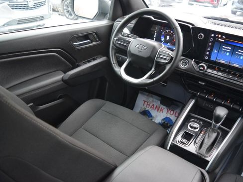 Used 2023 Chevrolet Colorado LT w/ LT Convenience Package II image 19