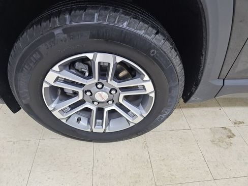 Used 2025 GMC Terrain Elevation AWD/4WD image 21