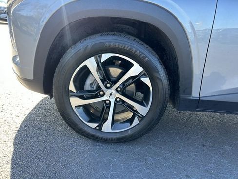 Used 2024 Chevrolet Trax RS w/ Driver Confidence Package image 9