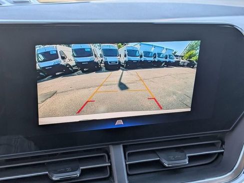 Used 2025 Chevrolet Trax LT FWD image 24