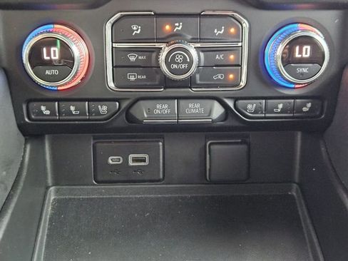 Used 2022 GMC Yukon XL SLT RWD image 18