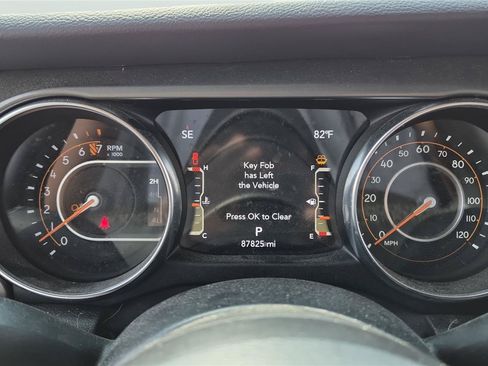 Used 2022 Jeep Gladiator Sport AWD/4WD image 13
