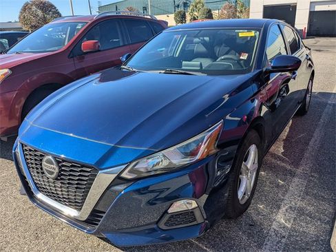 Used 2020 Nissan Altima 2.5 S image 2
