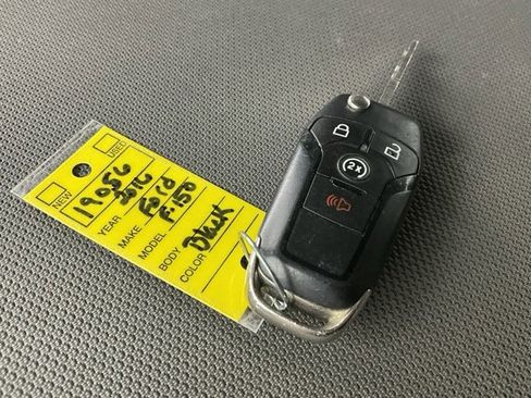 Used 2016 Ford F150 XLT w/ Equipment Group 302A Luxury image 25