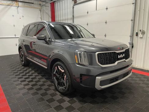 Used 2023 Kia Telluride EX FWD image 5