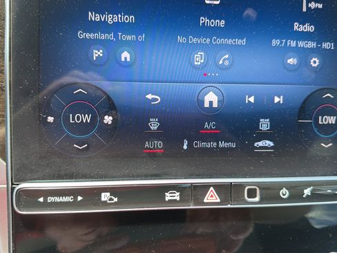 Certified 2024 Mercedes-Benz GLC 300 4MATIC image 17