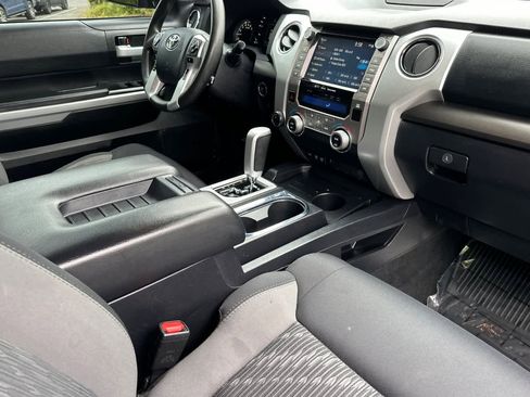 Used 2020 Toyota Tundra SR5 w/ TRD Off-Road Package AWD/4WD image 15