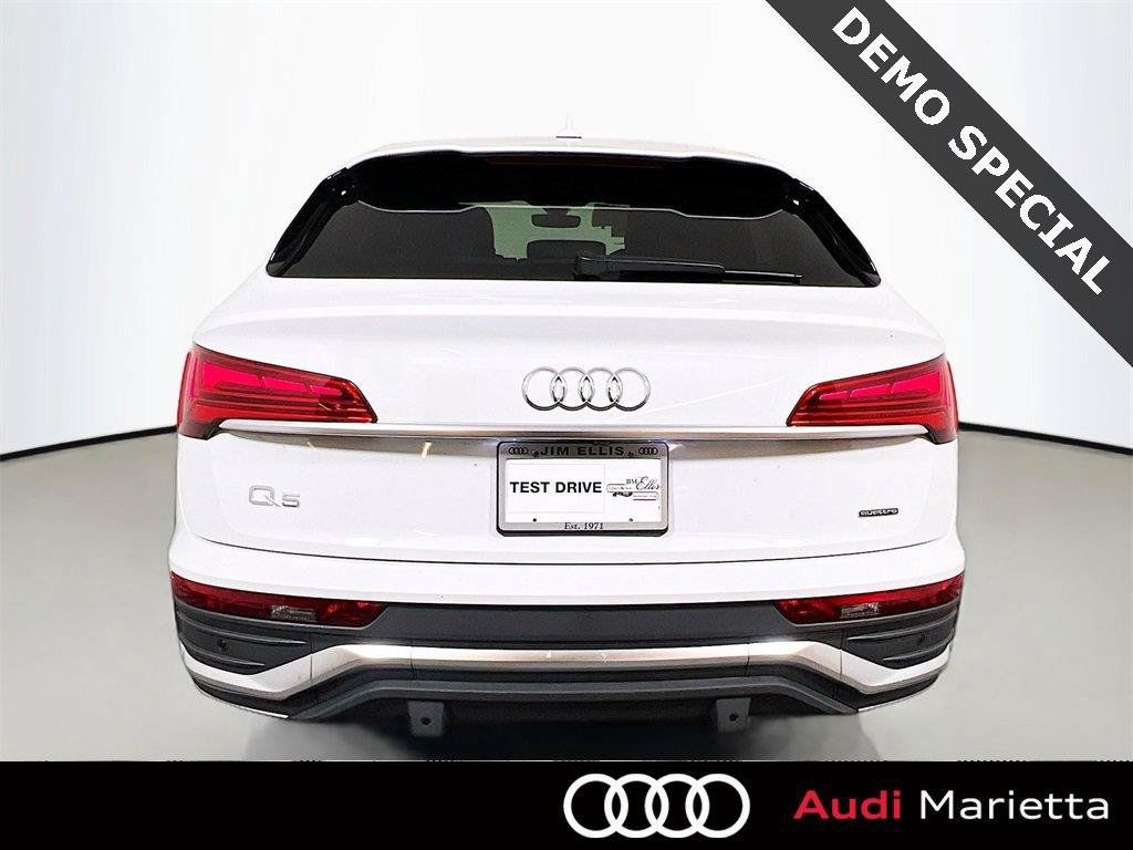 New 2025 Audi Q5 2.0T Premium Plus AWD/4WD image 7