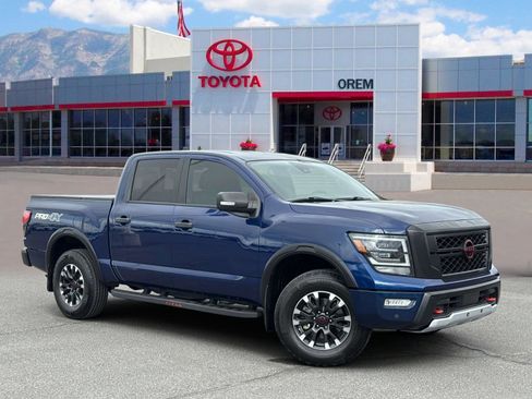 Used 2023 Nissan Titan PRO-4X w/ Pro-4x Convenience Package AWD/4WD image 1