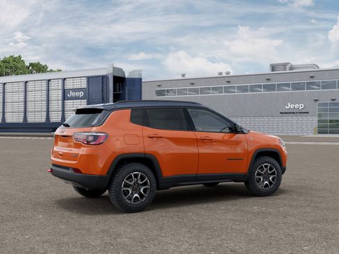 New 2026 Jeep Compass Trailhawk AWD/4WD image 2