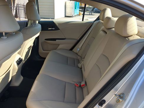 Used 2014 Honda Accord EX-L image 17