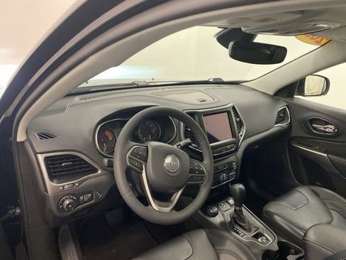 Used 2022 Jeep Cherokee Latitude Lux w/ Sun & Sound Group image 8