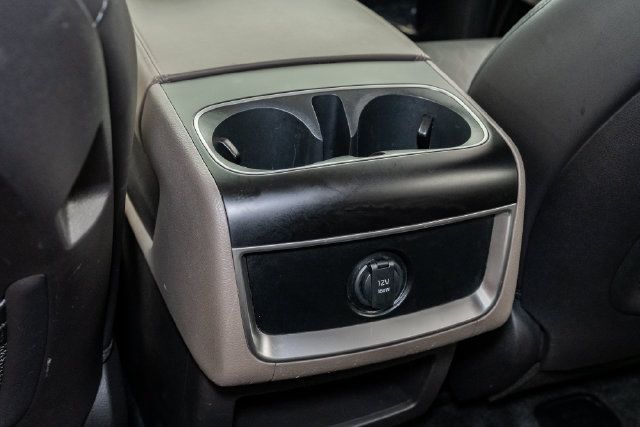 Certified 2025 Kia Carnival FWD image 27