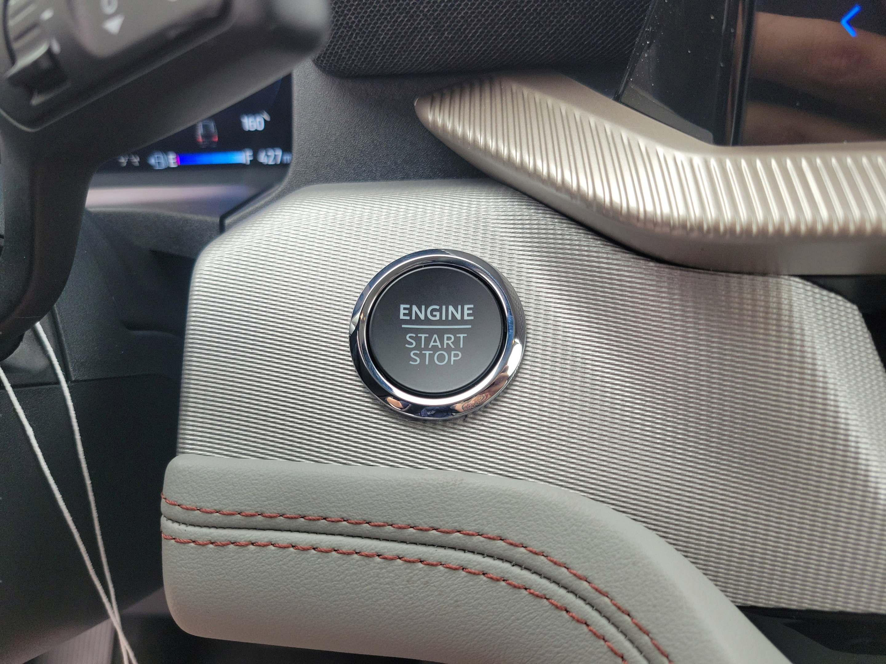 New 2026 Ford Explorer Active w/ Active Comfort Package RWD image 17