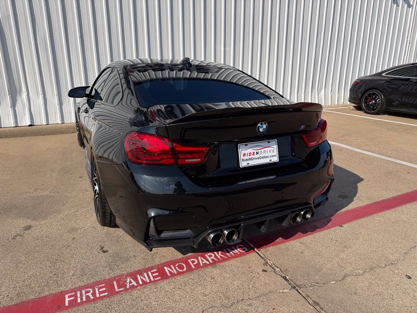 Used 2017 BMW M4 Coupe RWD image 5