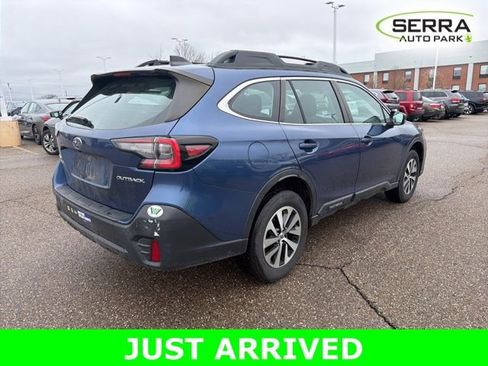 Used 2021 Subaru Outback 2.5i image 3